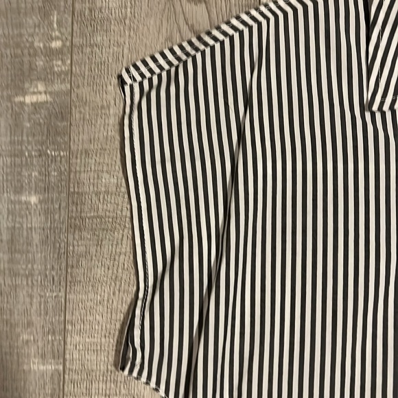 BP Striped Sleeveless Button Up - Picture 5 of 9